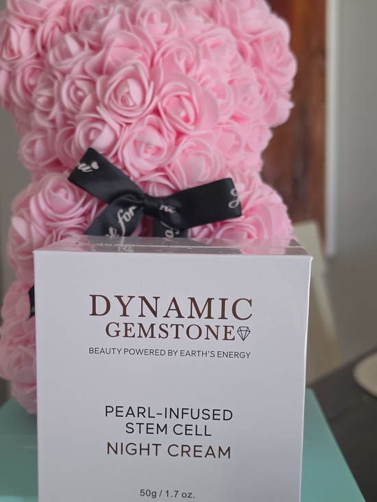 Other - Dynamic Gemstone Pearl-Infused Night Cream - Pink Accent